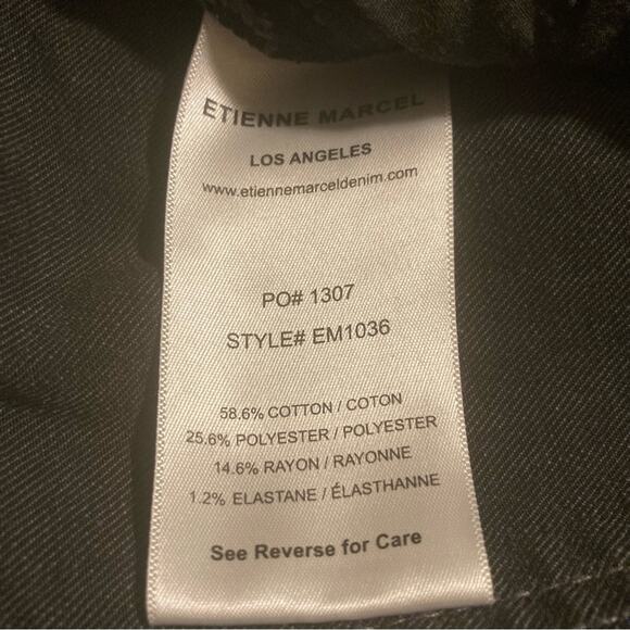 Etienne Marcel EM1036 Gray Skinny Moto Ankle Jeans with Zipper Accent Pockets-27 - Picture 10 of 15